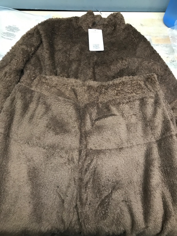 Photo 1 of 2 PIECE TRACKSUIT TURTLE NECK LONG SLEEVE TOP/SWEATPANTS XL BROWN