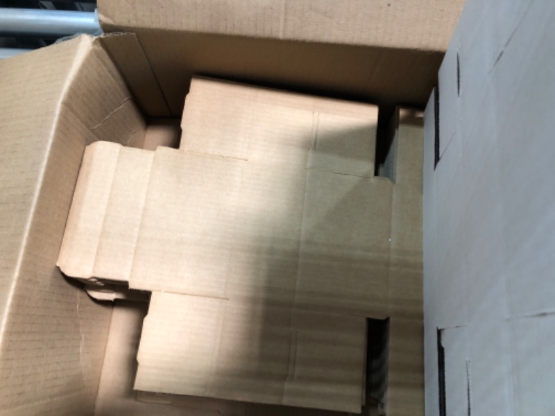 Photo 3 of 6 x 4 x 3" White Corrugated Mailers