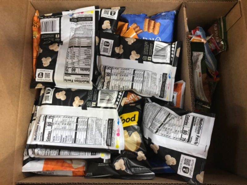 Photo 2 of ??Crunchy & Chewy Snacks, Frito-Lay Chips, Nuts and Quaker Chewy Bars Variety Pack, 40 Count