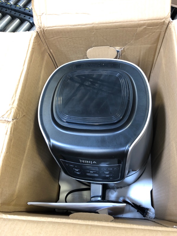 Photo 2 of Ninja AF161 Max XL Air Fryer that Cooks, Crisps, Roasts, Bakes, Reheats and Dehydrates, with 5.5 Quart Capacity, and a High Gloss Finish, Grey
