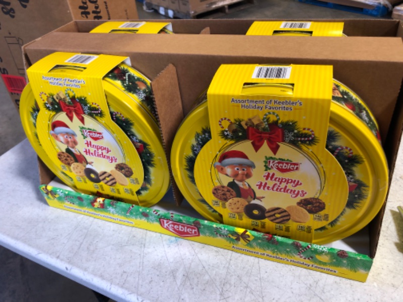 Photo 4 of 1 pallet exp date 02/2022------30 boxes (4pcs each) Keebler Holiday Cookie Tin 14.2oz
