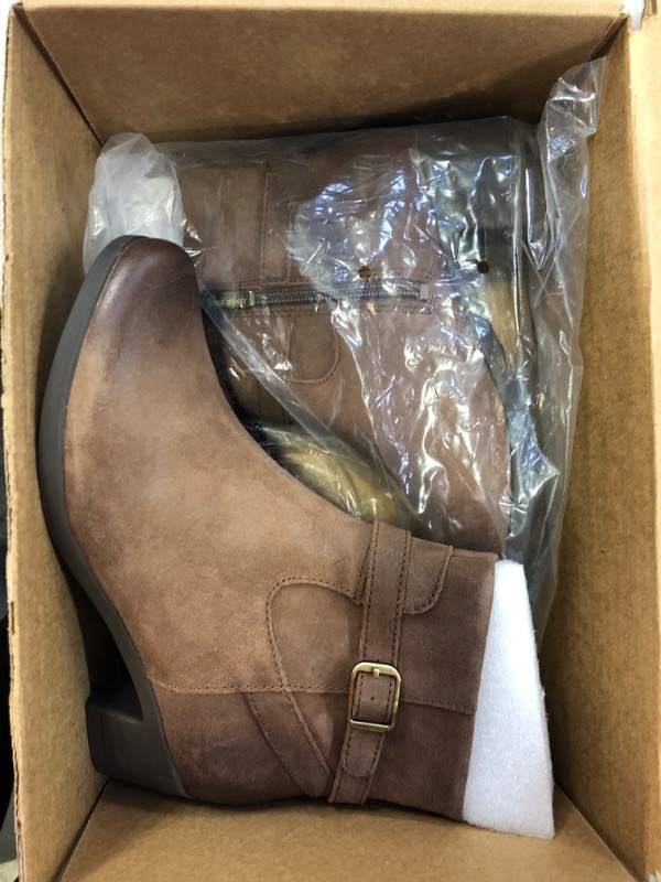 Photo 2 of Dansko Womens Cagney Heeled Bootie - comfort, arch support, pull on bootie SIZE 5.5/6
