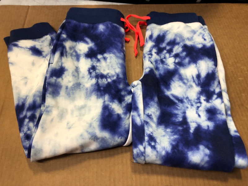Photo 1 of  size M----2pcs---Amazon Essentials Boys and Toddlers' Fleece Jogger Sweatpants  
