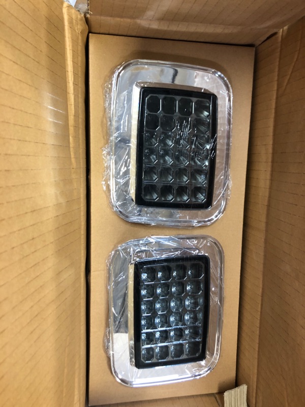 Photo 2 of G-PLUS Front Clear Chrome Parking Signal Light Set Compatible with 2003-2008 H2 Hummer 2005-2008 H2 SUT 844176005571