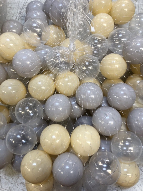 Photo 2 of Baby Ball Pit Balls