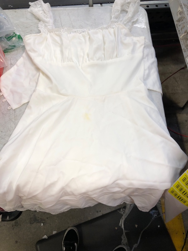 Photo 1 of XS WHITE DRESS 