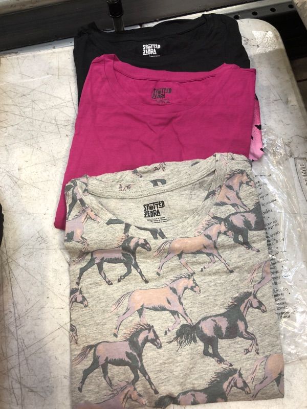 Photo 2 of Amazon Essentials Girls and Toddlers' Short-Sleeve and Sleeveless Tunic Tops (Previously Spotted Zebra), Multipacks. SIZE L 