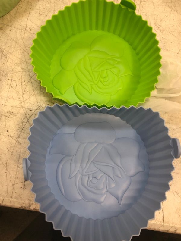 Photo 1 of 2-Pack Air Fryer Silicone Liners 8inch Reusable Non Stick Air fryers Silicone Pot Round Easy Cleaning for 3 to 6 Qt Air Fryer Oven Accessories(Blue+Green)