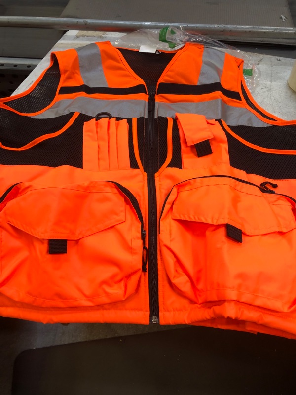 Photo 2 of 3M Scotchlite Reflective Material Safety Vest with 10 Multi Pockages Construction Work Wear for Men