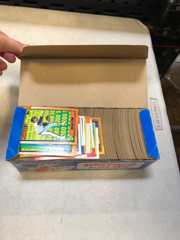 Photo 2 of  Topps Baseball Cards Unopened Vending Box of 500 Cards