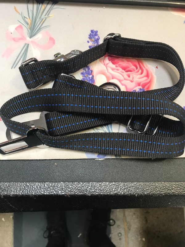 Photo 1 of Active Pets Dog Car Harness - Pack of 1 Dog Seatbelts for Cars, Trucks, Travel - Tether Belt for Small & Large Dogs - Blue 2PCS