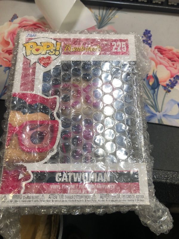 Photo 2 of Funko Pop! Heroes: Breast Cancer Awareness - Bombshell Catwoman