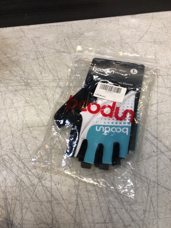 Photo 1 of CYCLING SPORT GLOVES
SIZE L 