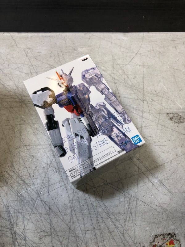 Photo 3 of Banpresto Mobile Suit Gundam Seed Internal Structure GAT-X105 Strike Gundam(ver.A)
