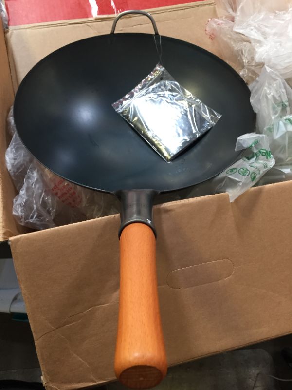 Photo 1 of 14 INCH WOK