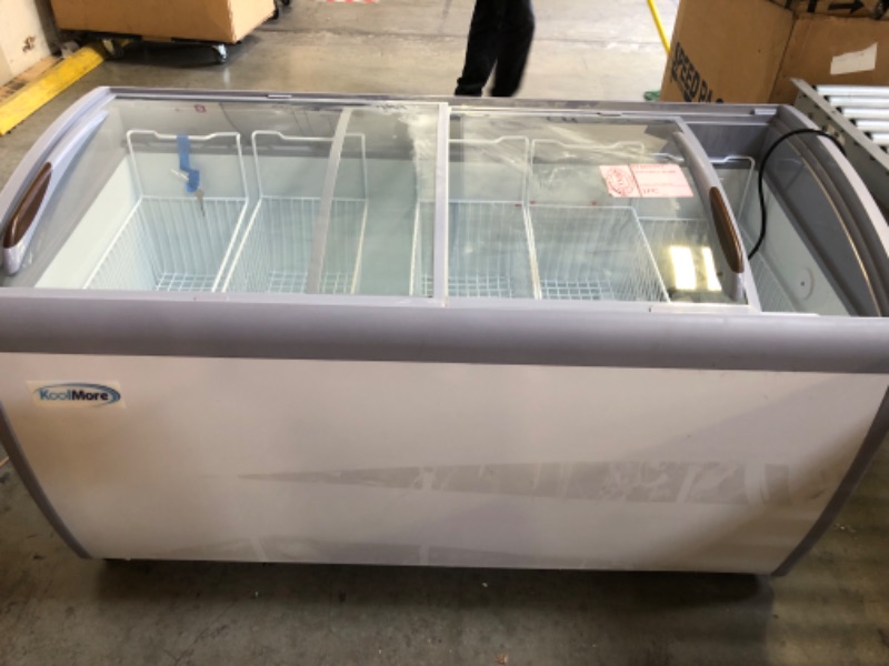 Photo 2 of KoolMore MCF-16C Commercial Ice Cream Freezer Display Case, 16 Cu. Ft, White 16 Cu. Ft. Ice Cream Display Case Freezer