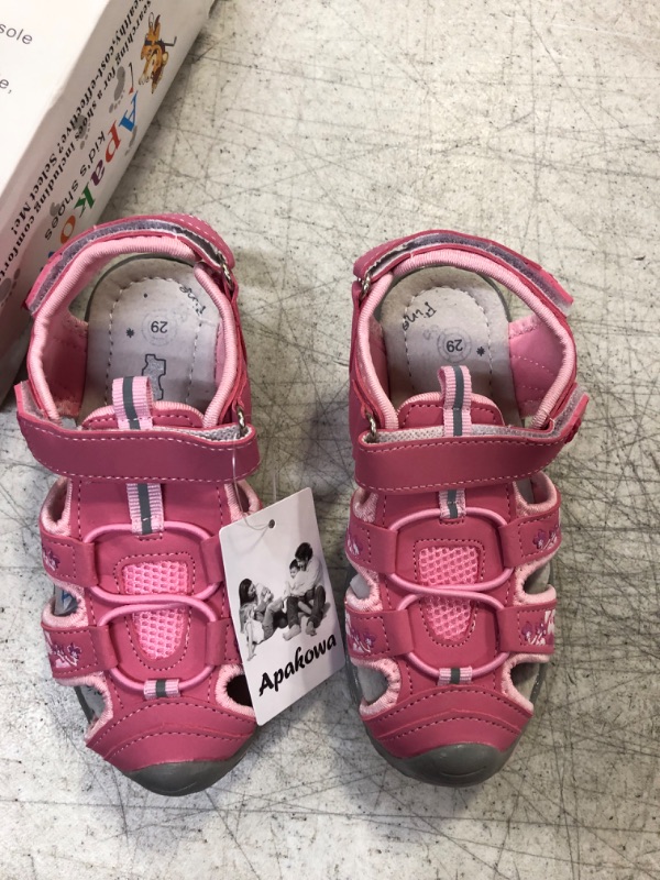 Photo 1 of Apakowa Kid's Boy's Girl's Soft Sole Close Toe Sport Beach Sandals (11.5 Little Kid)
