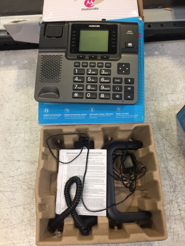 Photo 2 of Motorola ML1000 ML1000 Desk Phone Base Station with Digital Receptionist and Digital Answering System Corded Base