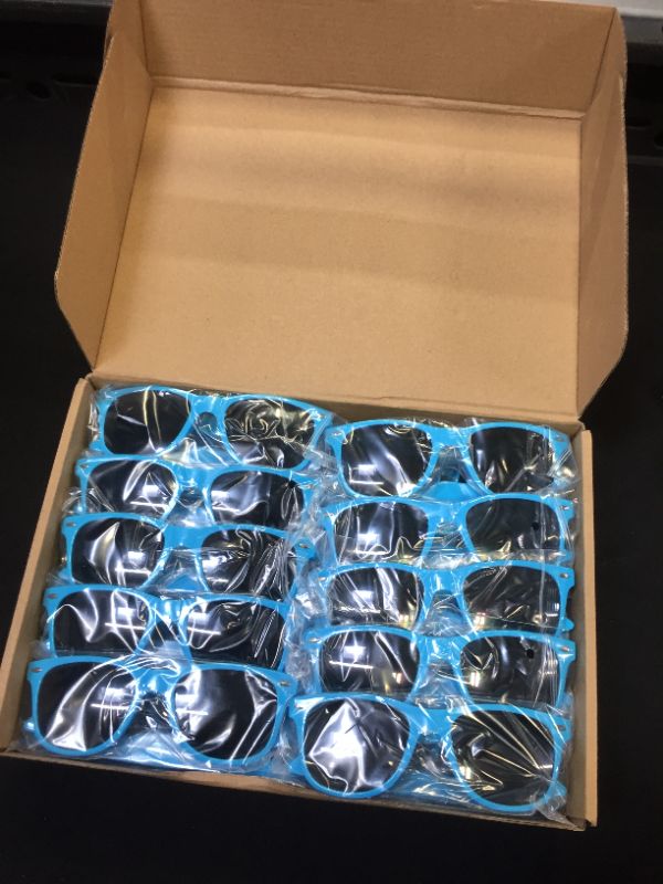 Photo 1 of 30 PIECE BLUE SUNGLASS 