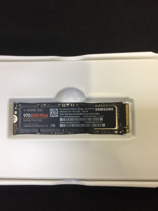 Photo 2 of SAMSUNG 970 EVO PLUS 1TB