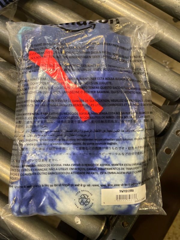 Photo 1 of Amazon Essentials Boys and SIZE SMALL  Toddlers' Fleece Jogger Sweatpants (Previously Spotted Zebra), Pack of 2
