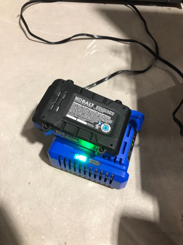 Photo 1 of ***BATTERY AND CHARGER ARE FUNCTIONAL - ELECTRIC SAW IS NOT***
Kobalt 24-Volt 8-in Cordless Electric Pole Saw 2 Ah (Battery Included and Charger Included)