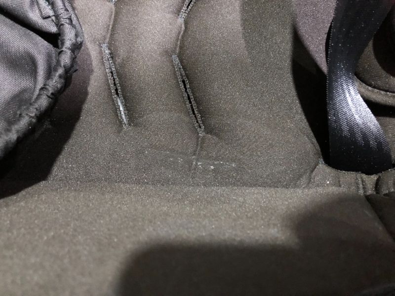 Photo 9 of ***USED AND DIRTY - SEE PICTURES***
Britax B-Safe Gen2 Infant Car Seat Eclipse - SafeWash