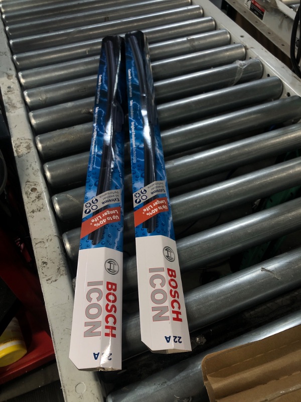 Photo 2 of Bosch ICON Wiper Blades 26A22A (Set of 2) Fits Acura: 11-06 CSX, Honda: 15-10 Civic, 05-19 Odyssey, Lexus: 15-07 RX350, Toyota: 16-09 Venza +More, Up to 40% Longer Life, Frustration Free Packaging 26A and 22A Frustration Free Combo