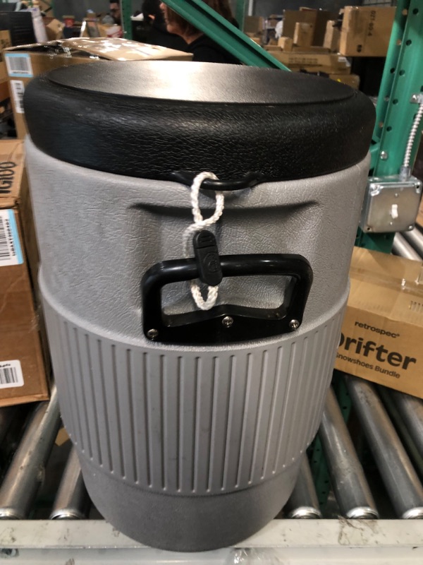 Photo 4 of ***USED AND DIRTY - SEE PICTURES***
Igloo 5-10 Gallon Portable Sports Cooler 5 Gal, Gray