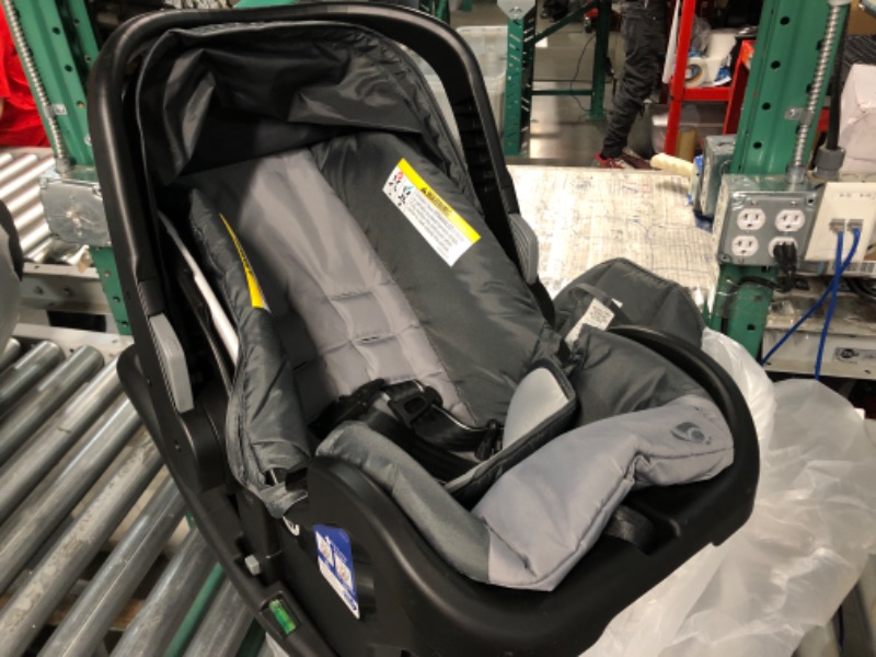 Photo 2 of BABY TREND CAR SEAT 