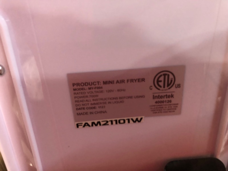 Photo 3 of USED - OVENTE Mini Air Fryer, 700W Power with 1 Liter Capacity,