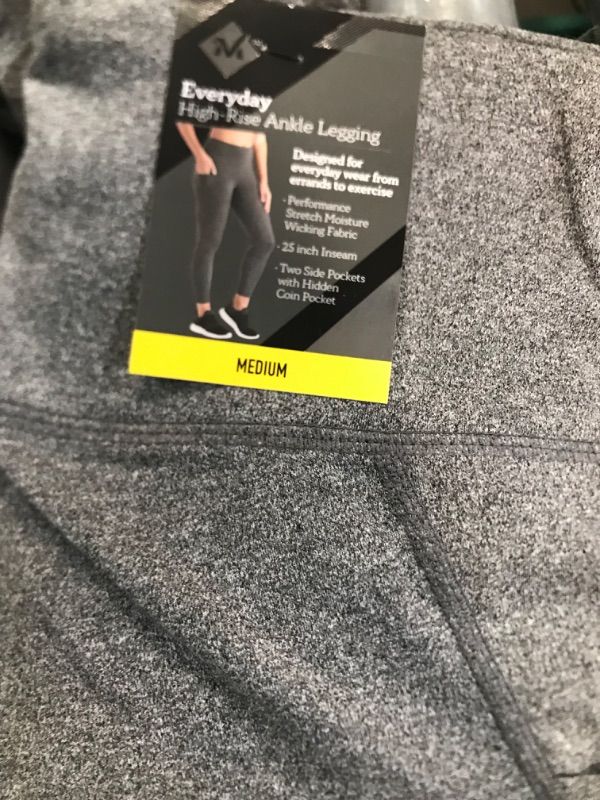 Photo 1 of Member's Mark Ladies Everyday Ankle Legging MEDIUM
