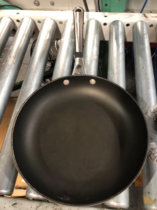 Photo 1 of 10" skillet for stove top cooking used