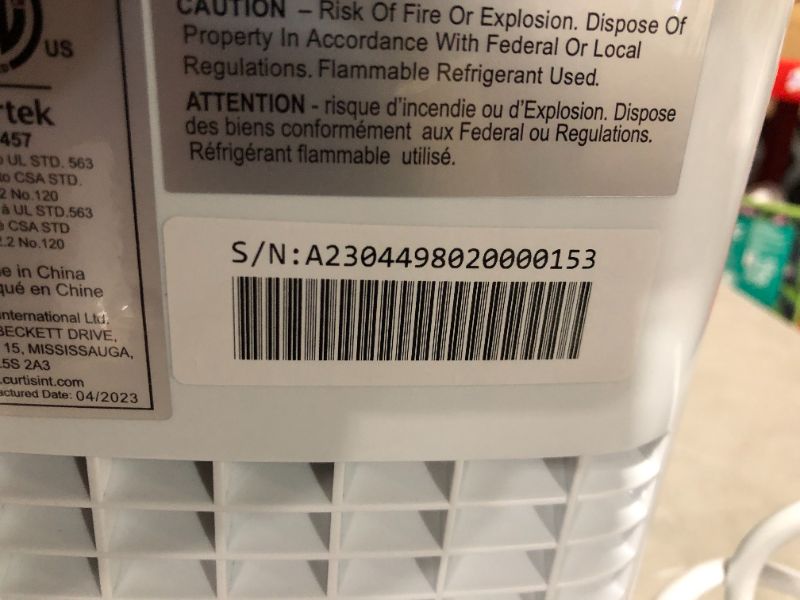Photo 5 of ***NONFUNCTIONAL - DOESN'T POWER ON***
Frigidaire - 26-Lb. Compact Ice Maker - White EFIC102-WHITE