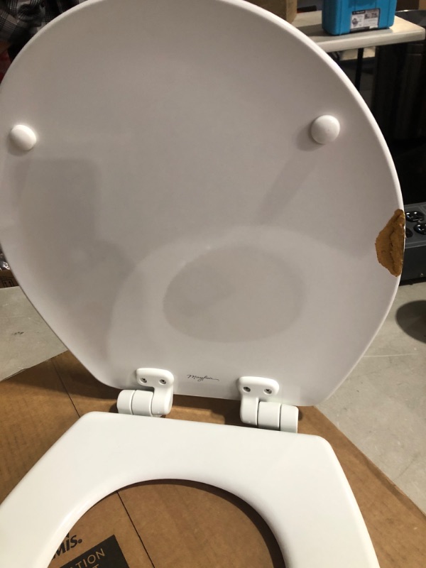 Photo 5 of * see images for damage * 
MAYFAIR Lannon Toilet Seat will Slow Close and Never Loosen, ROUND, Durable Enameled Wood,