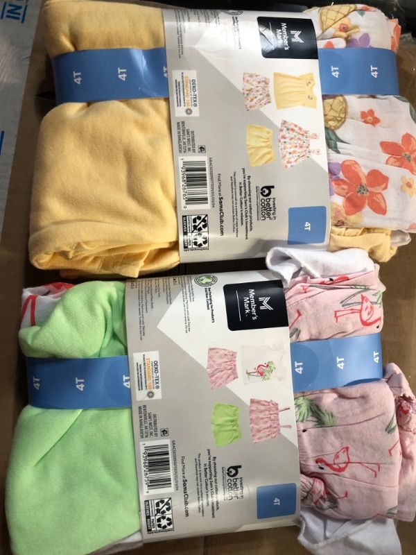 Photo 1 of 4-piece playwear 4T size clothing 2 pairs