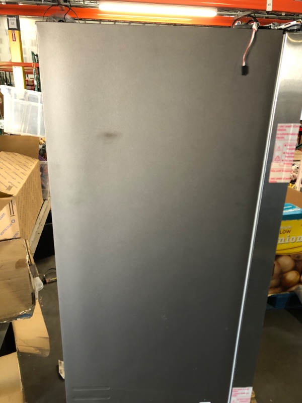 Photo 9 of **PLATE OFF ON TOP OF FRIDGE***Samsung 27.4-cu ft Side-by-Side Refrigerator with Ice Maker (Fingerprint Resistant Stainless Steel)