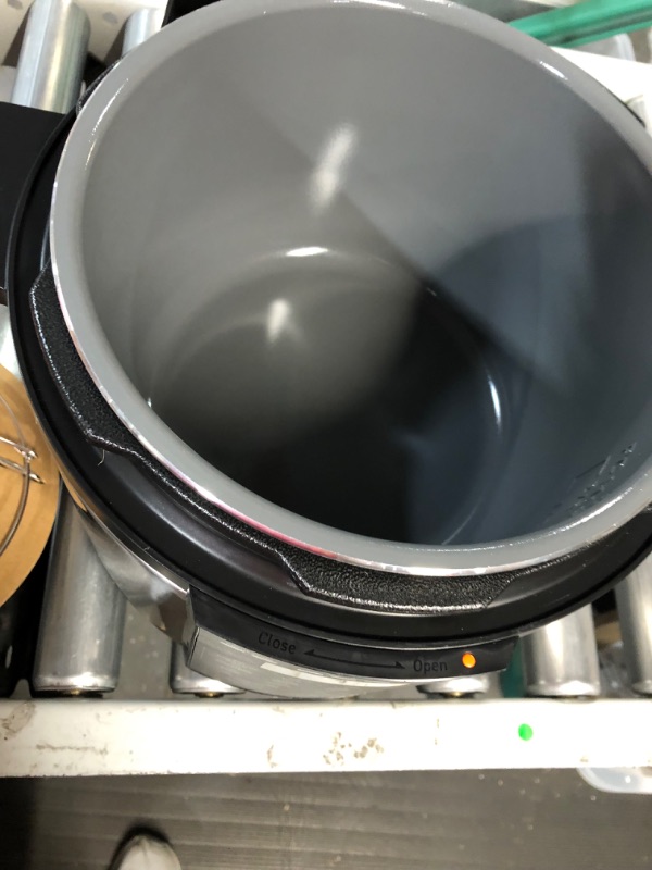 Photo 1 of COSORI Electric Pressure Cooker, 6 Quart