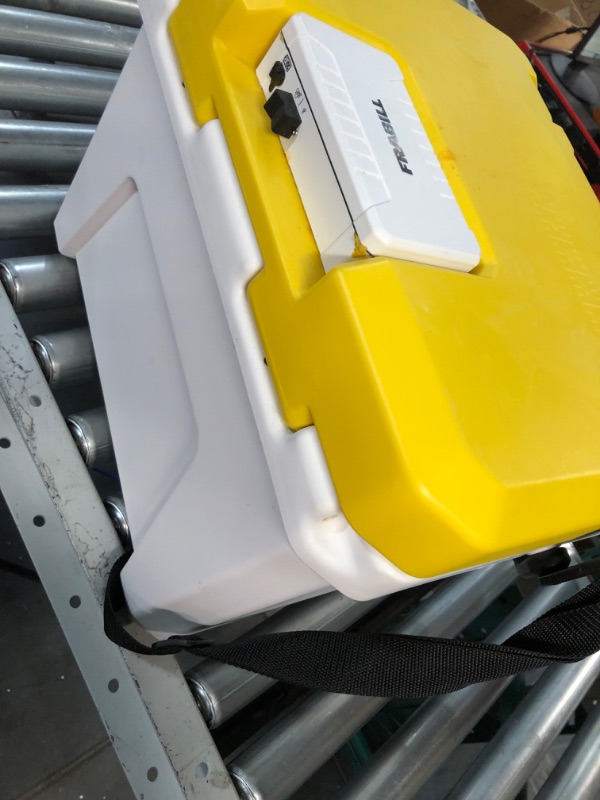 Photo 1 of ***SMELLS USED! HAS STUFF ON IT FROM USE*** Frabill Magnum Bait Station 19 Quart