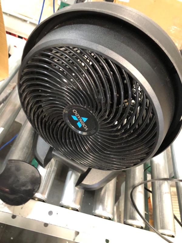 Photo 5 of ***PARTS ONLY - STILL TURNS ON, BUT SEVERELY BROKEN*** Vornado 630 Mid-Size Whole Room Air Circulator Fan