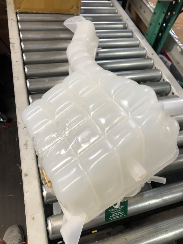 Photo 5 of Dorman 603-5202 Engine Coolant Reservoir Compatible with Select Freightliner / Thomas Models