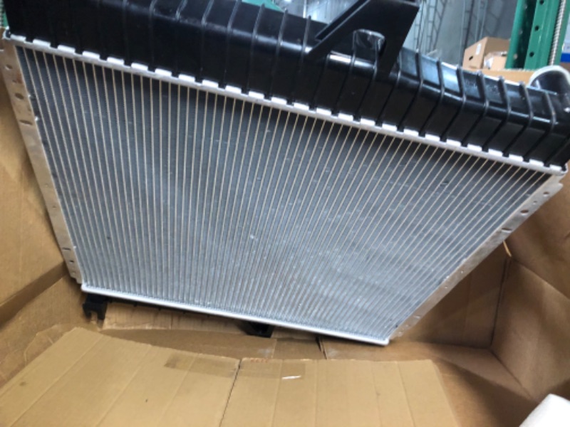 Photo 4 of AUTOMOTY Canada radiator 2481 compatible with 2002-2005 Jeep Liberty