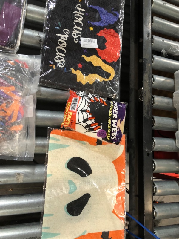 Photo 2 of **NON REFUNDABLE** Halloween Deco Bundle