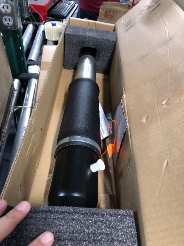 Photo 1 of *SEE NOTES FOR COMPATIBILITY*
VIGOR Rear Air Shock Absorber