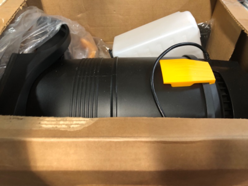 Photo 4 of **MISSING PARTS** Vacmaster VK809PWR 0201 8 Gallon 5.5 Peak HP Wet/Dry/Upholstery Shampoo Vacuum Cleaner 8 Gallon Upgrade