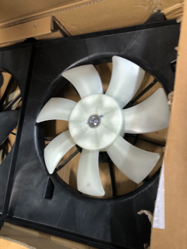 Photo 2 of Dorman 620-225 Engine Cooling Fan Assembly for Select Honda Models