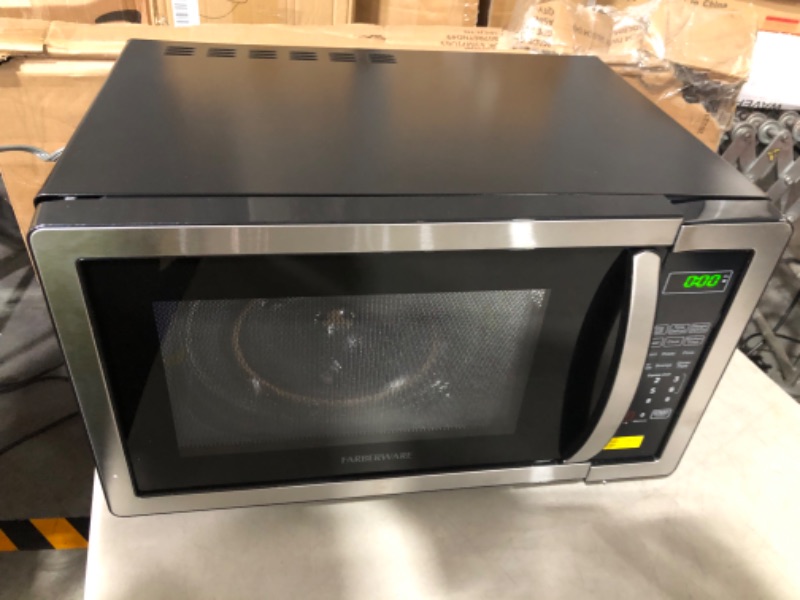 Photo 3 of **PARTS** *DAMAGE* *SEE NOTES* Farberware Countertop Microwave 1.1 Cu. Ft. 1000-Watt