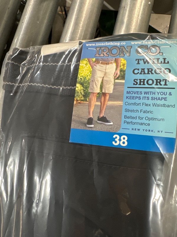 Photo 4 of *LOOKS BRAND NEW* Iron Clothing Twill Cargo Shorts Black 32