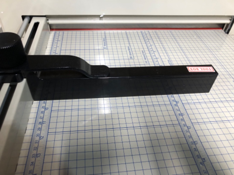 Photo 3 of HFS 17" Blade A3 Heavy Duty Guillotine Paper Cutter (A3-17'' Paper Cutter)