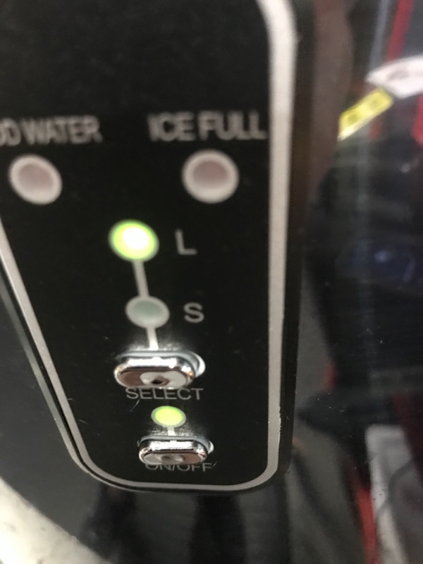 Photo 3 of (Used)Frigidaire Black Stainless Ice Maker